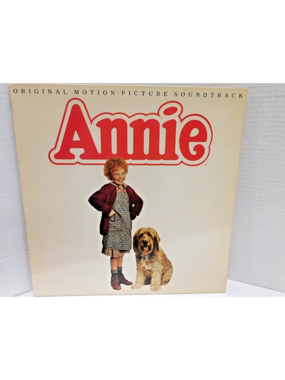 Annie The Original Motion Picture Sound Track Vinyl Record W/Sleeve JC05